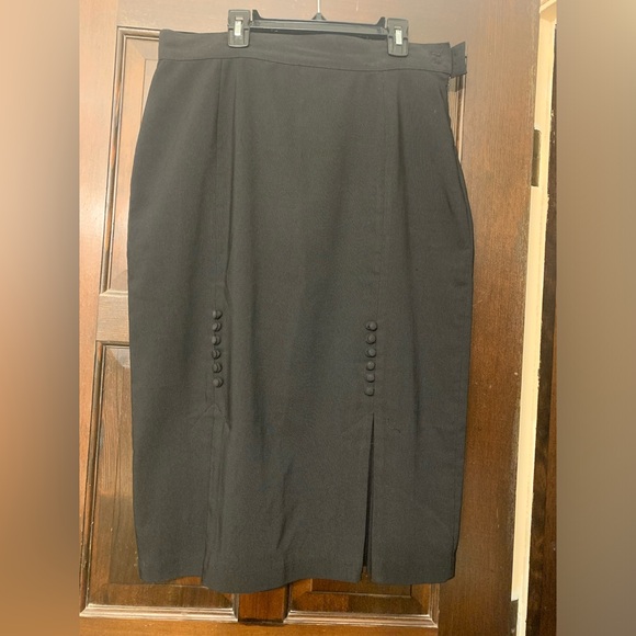 Bettie Page Tatyana Catwalk pencil skirt in black w/ kick pleats, size XL. - Picture 2 of 6